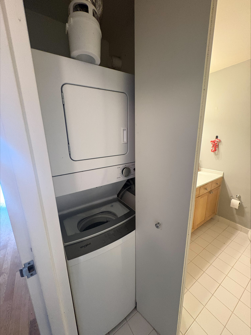 474 N Lake Shore Drive Unit: 2307