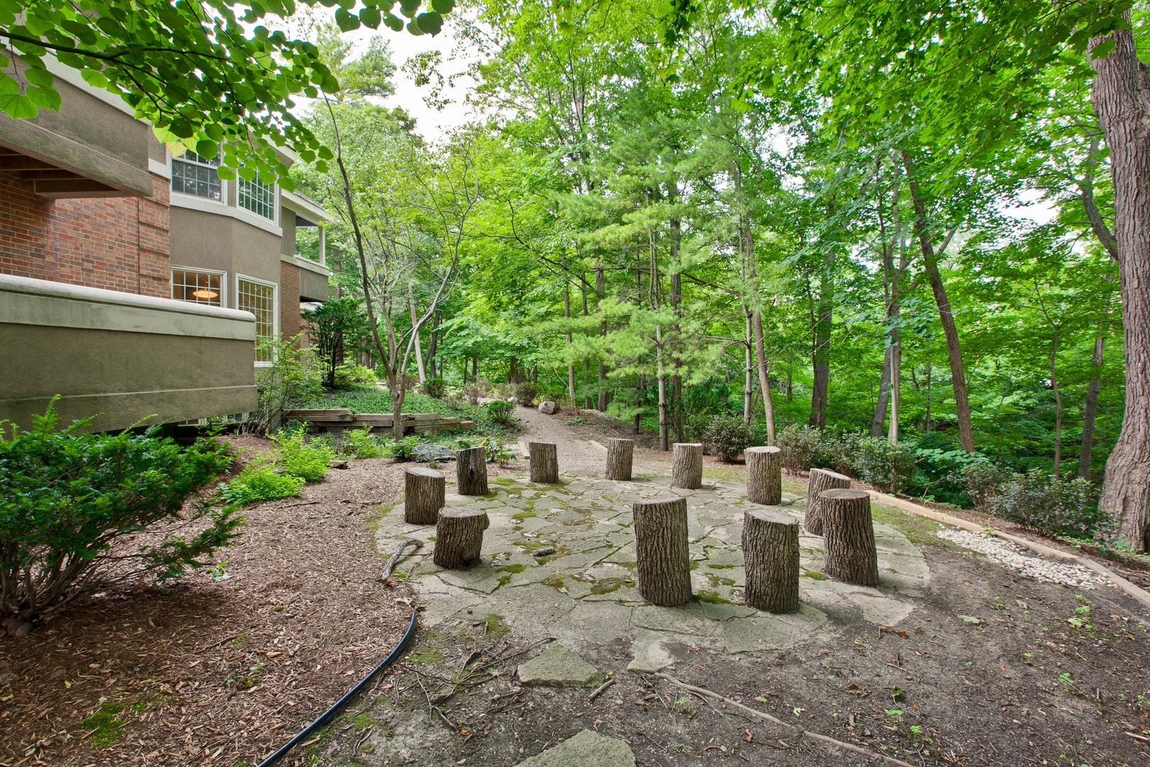 427 N Sheridan Road
