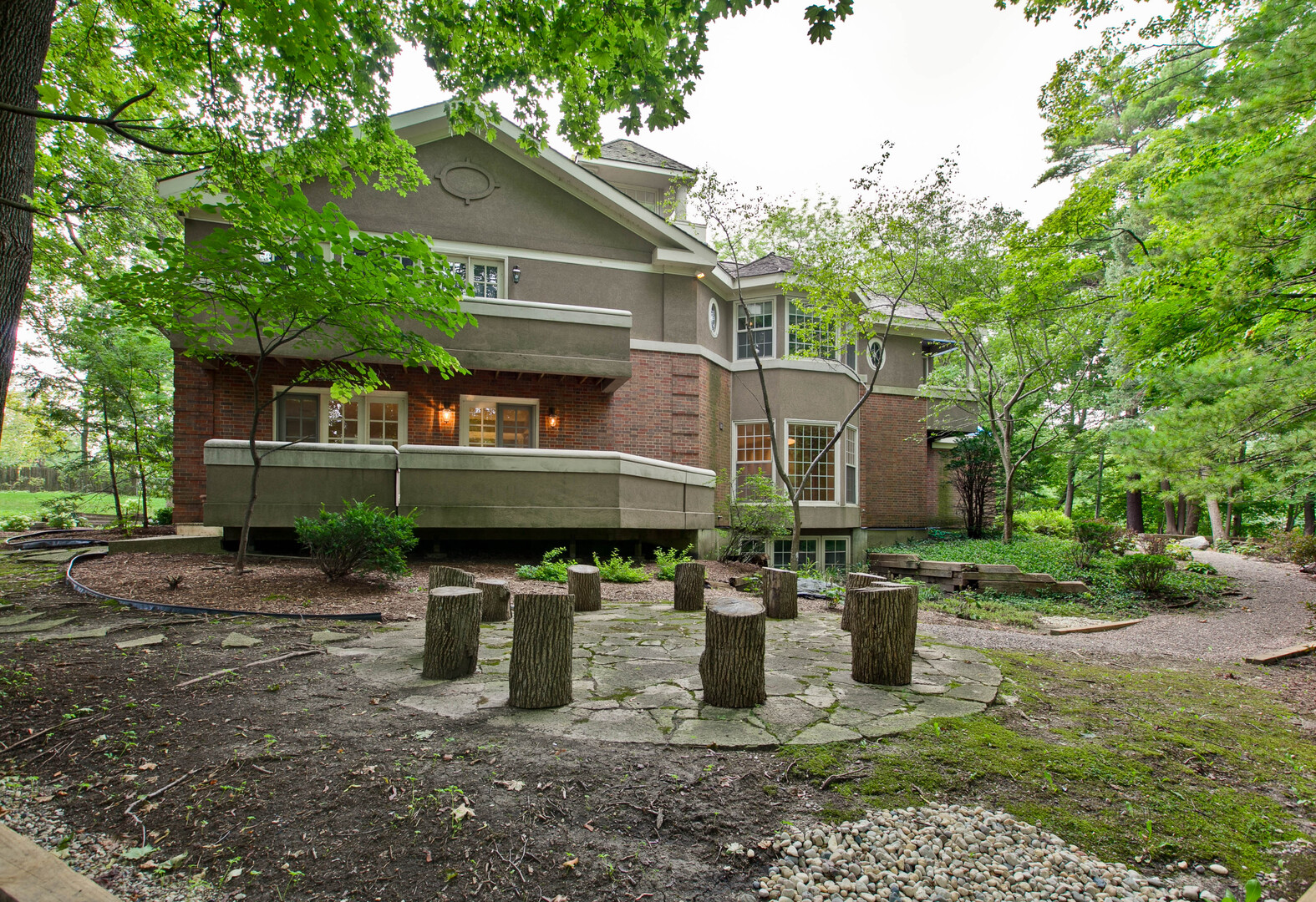 427 N Sheridan Road