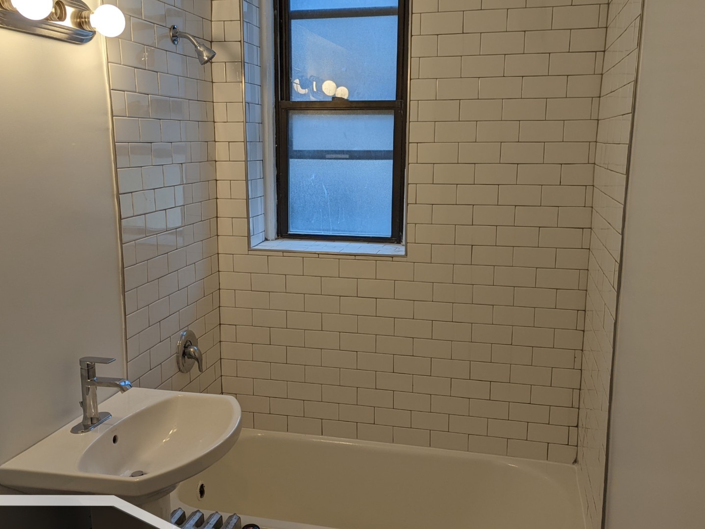 3335 W Diversey Avenue Unit: 101
