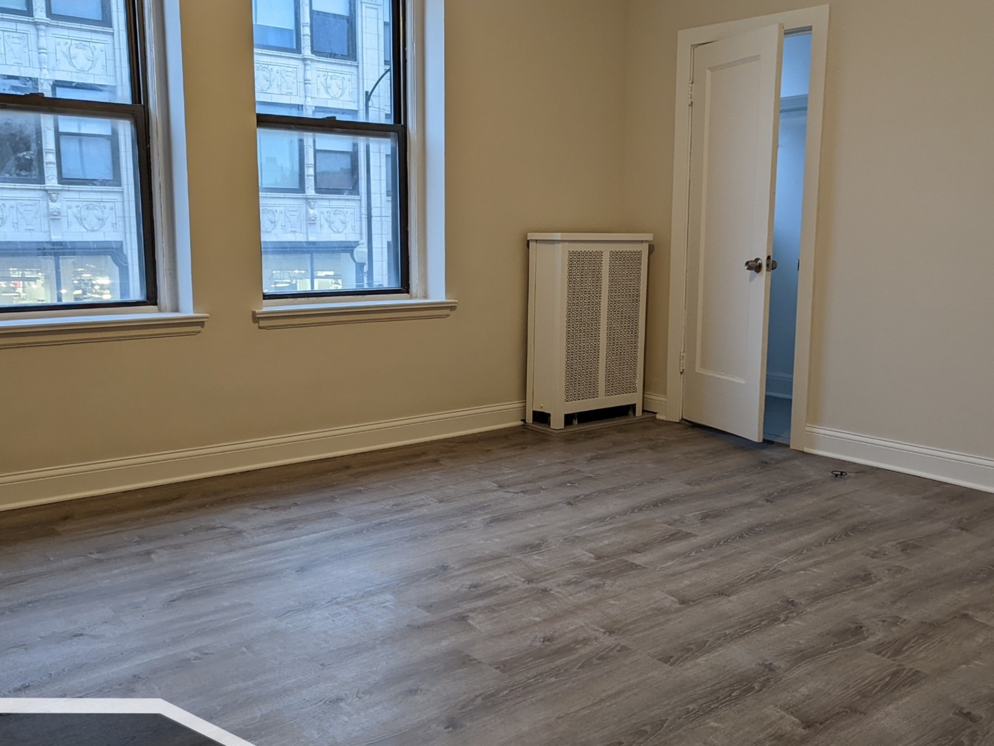 3335 W Diversey Avenue Unit: 101