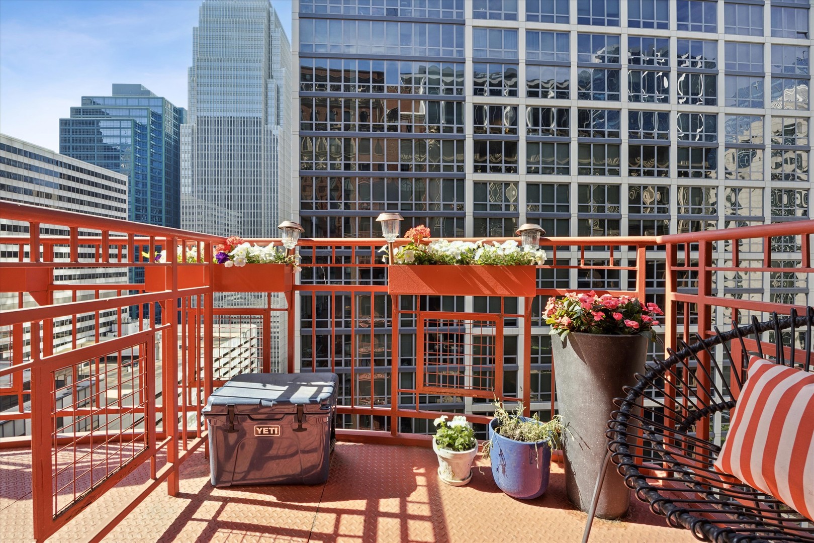 208 W Washington Street Unit: 1813