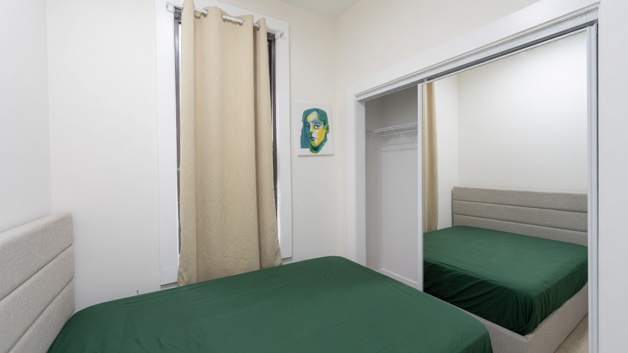 1322 W Ohio Street Unit: 1F