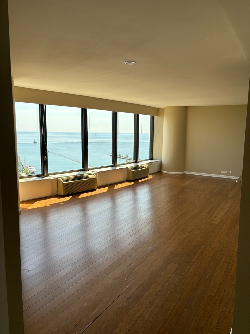 505 N Lake Shore Drive Unit: 2804