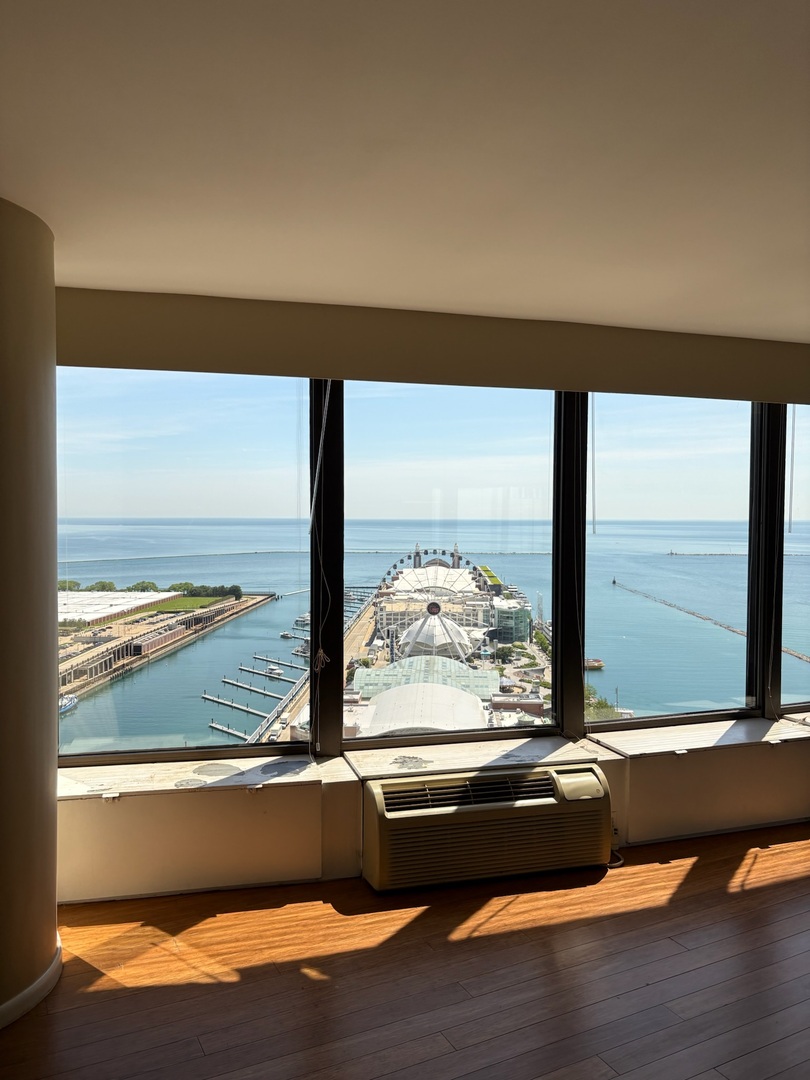 505 N Lake Shore Drive Unit: 2804