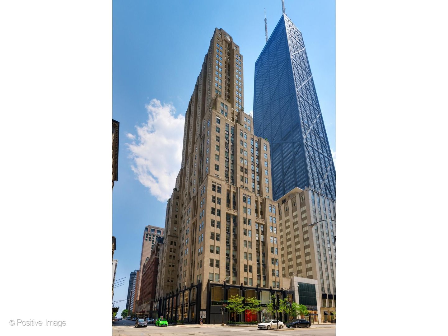 159 E Walton Place Unit: 8G