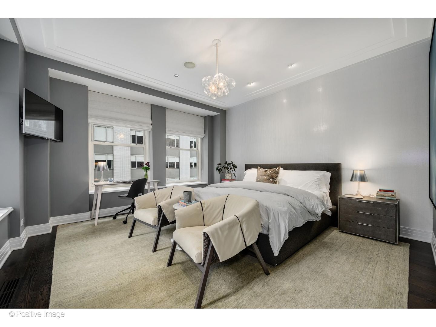 159 E Walton Place Unit: 8G