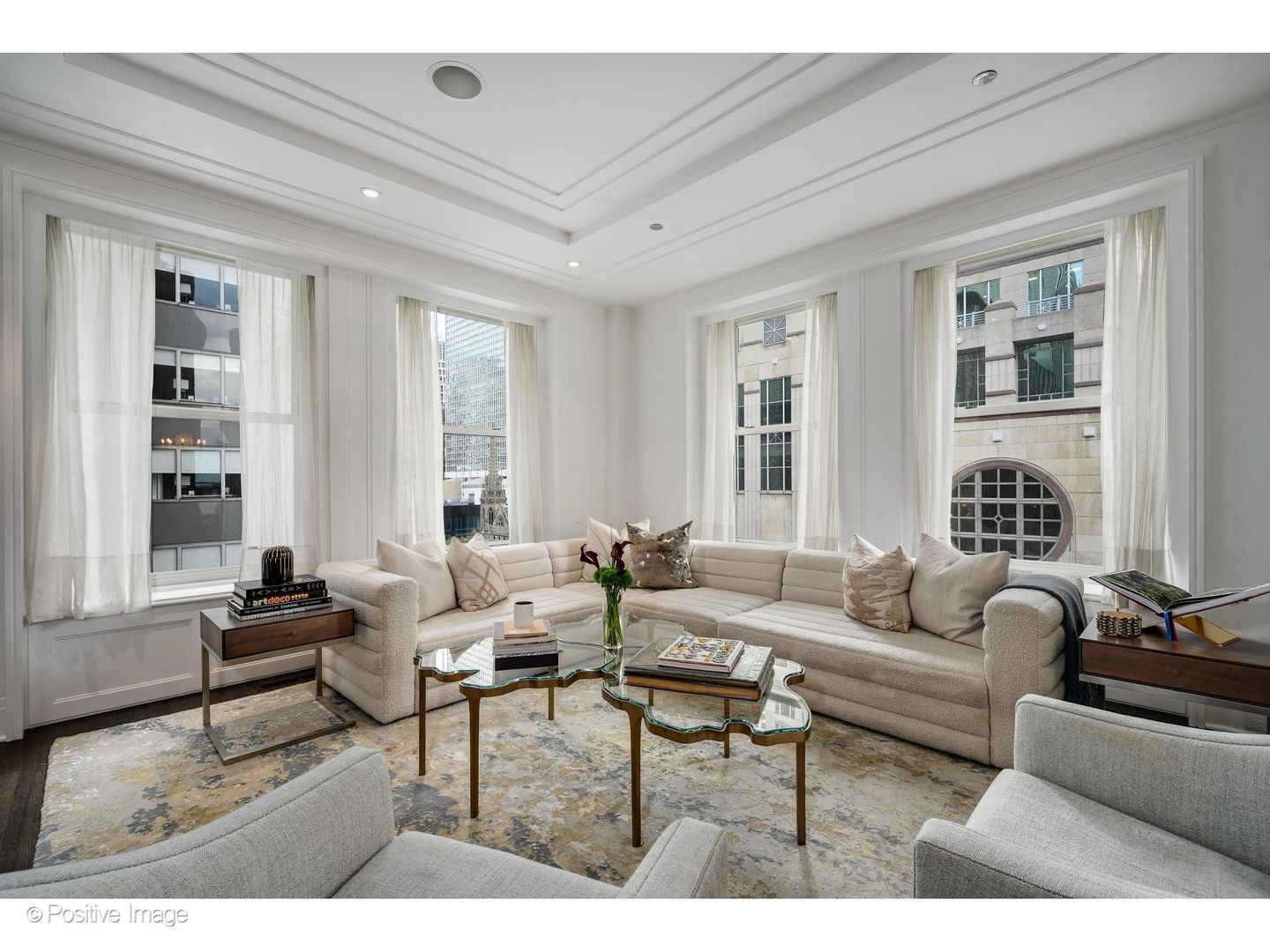 159 E Walton Place Unit: 8G