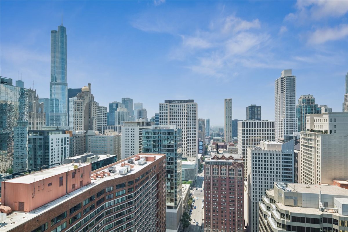600 N Fairbanks Court Unit: 3107