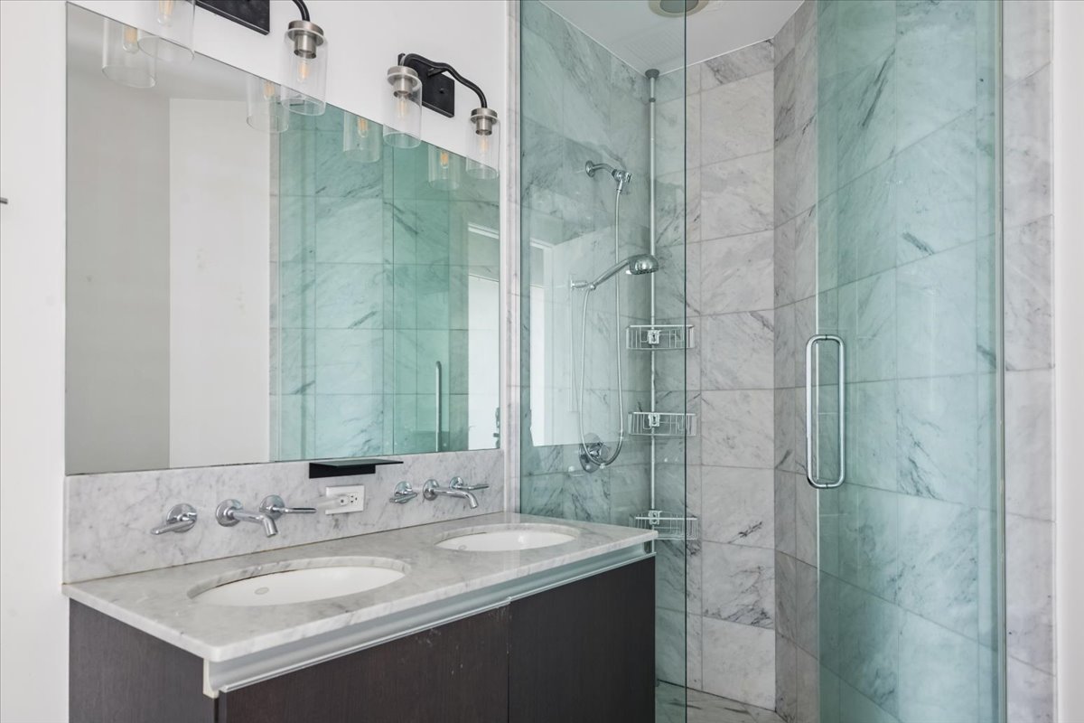 600 N Fairbanks Court Unit: 3107