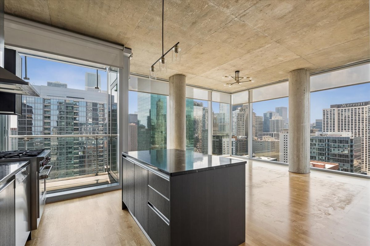 600 N Fairbanks Court Unit: 3107