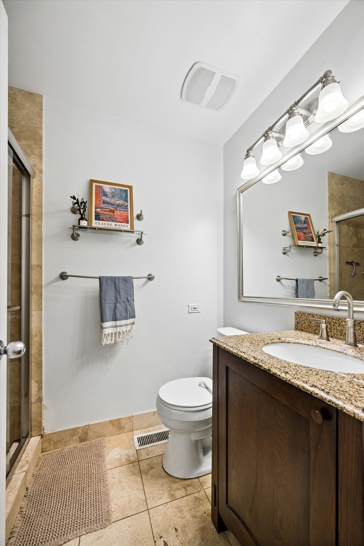 2734 N Seminary Avenue Unit: 1A