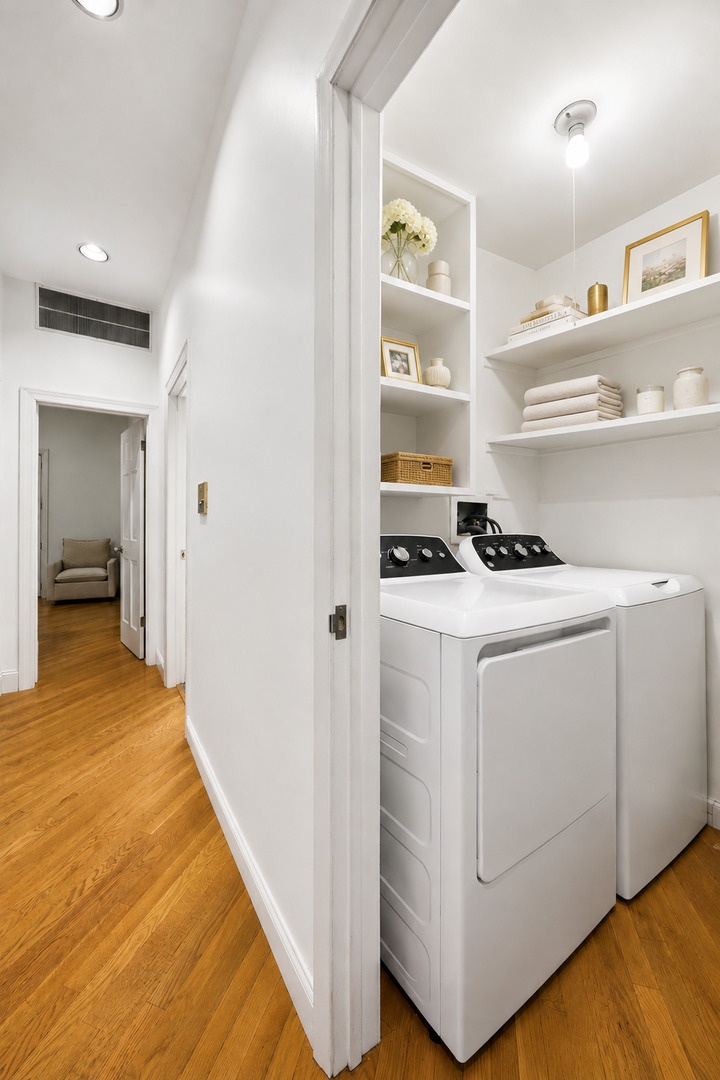 2734 N Seminary Avenue Unit: 1A