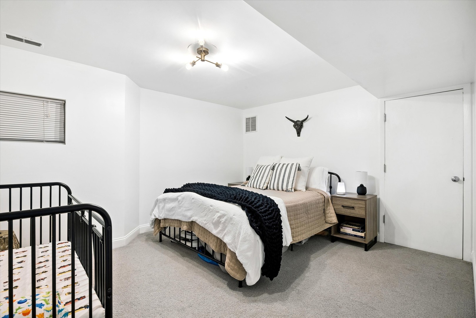 2734 N Seminary Avenue Unit: 1A