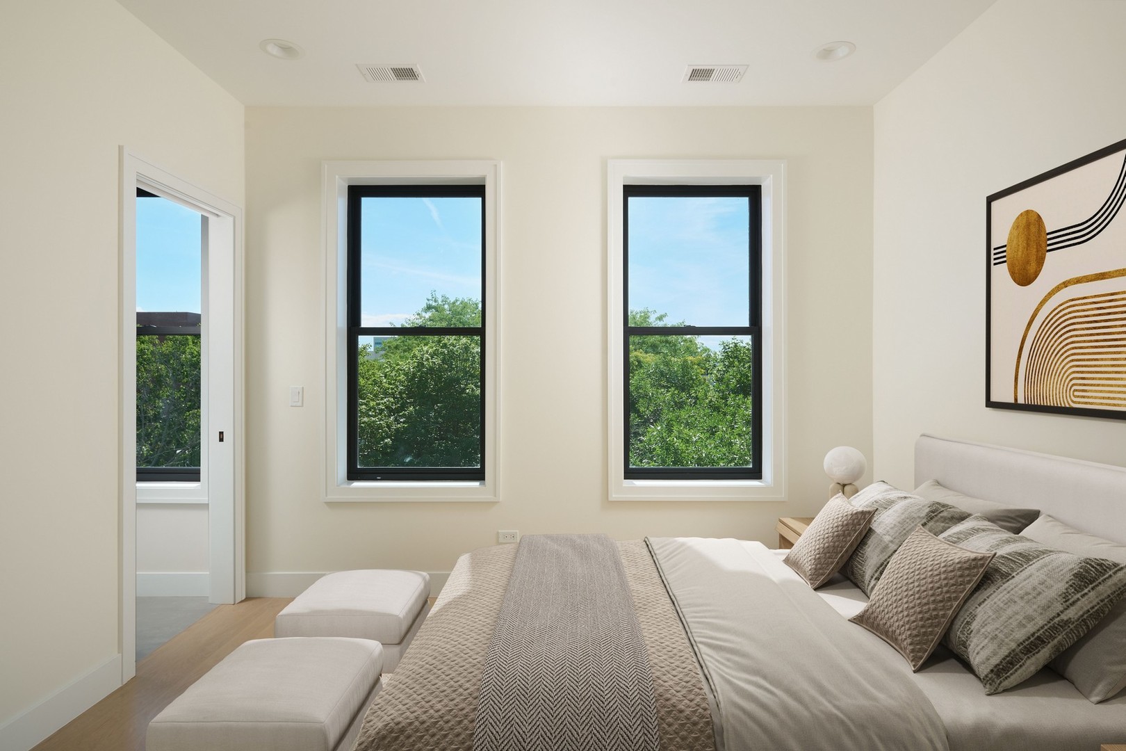 1629 N Burling Street Unit: 3