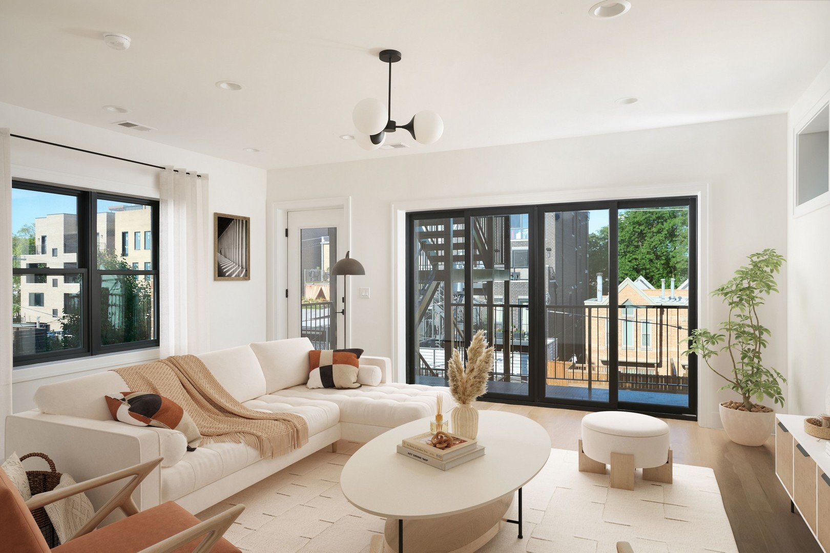 1629 N Burling Street Unit: 3