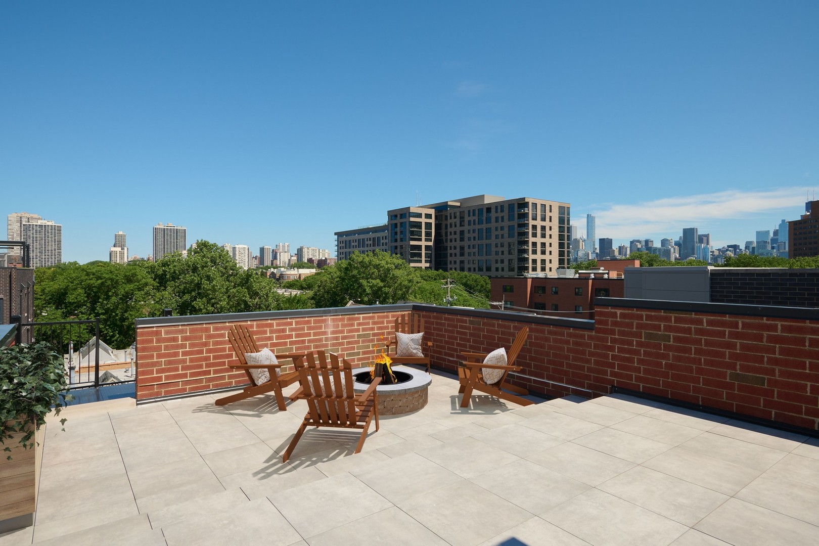 1629 N Burling Street Unit: 3