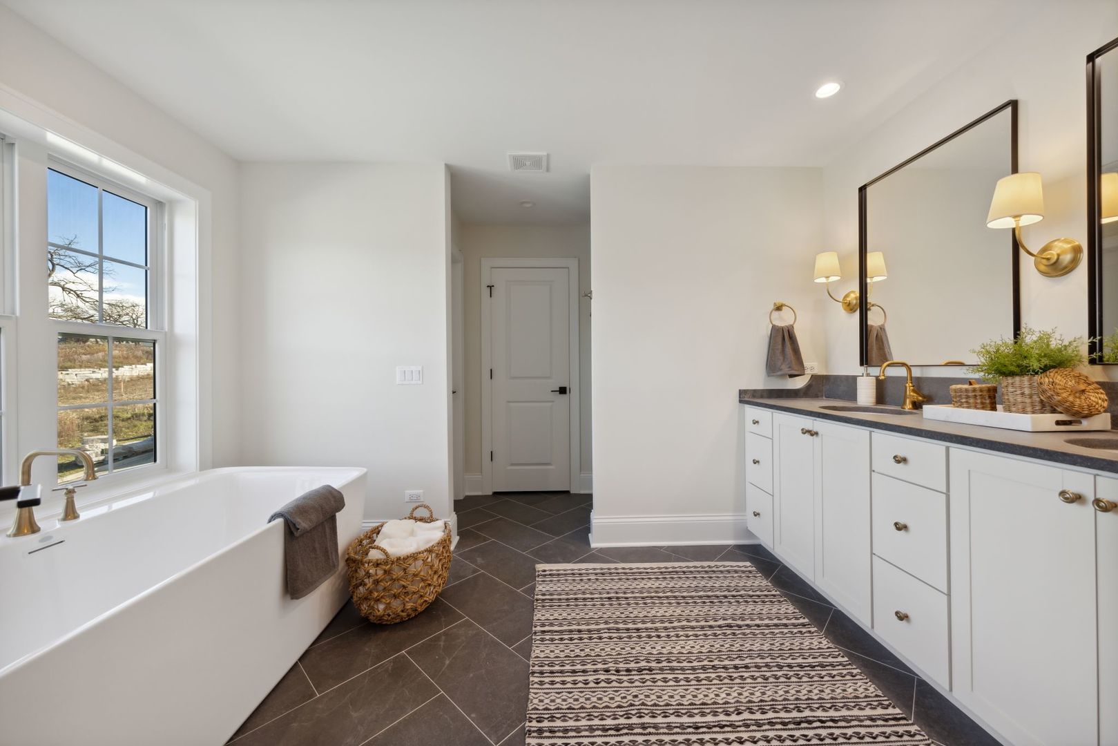 1121 Pin Oak Drive