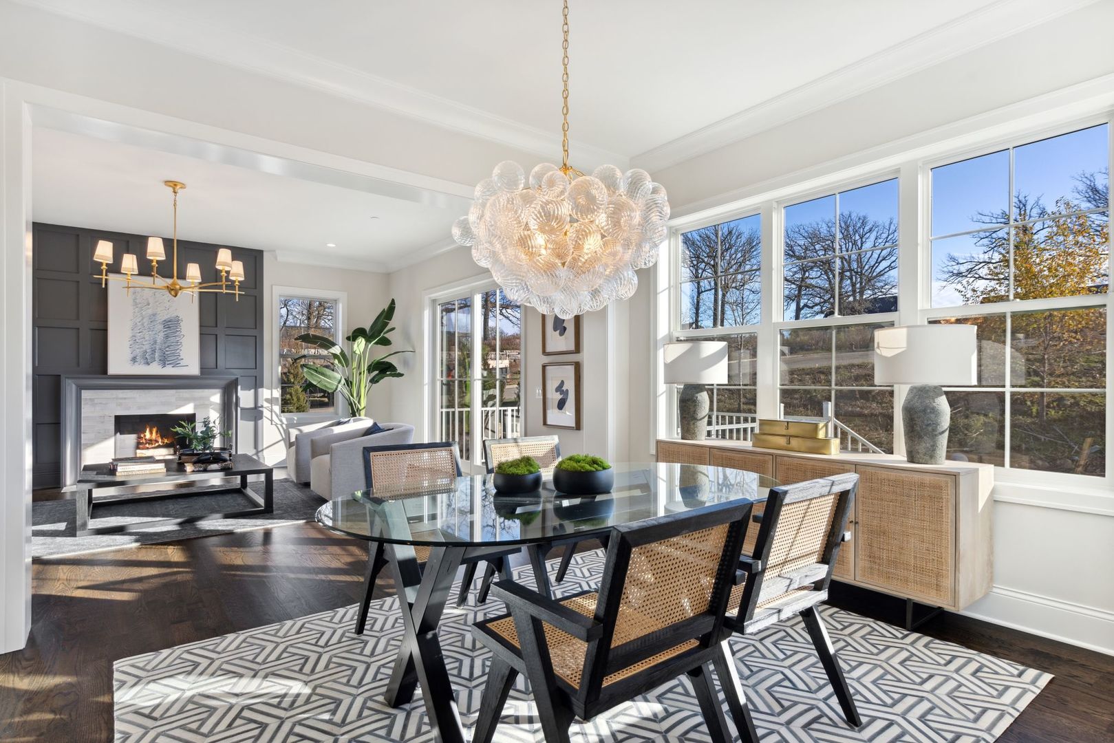 1121 Pin Oak Drive
