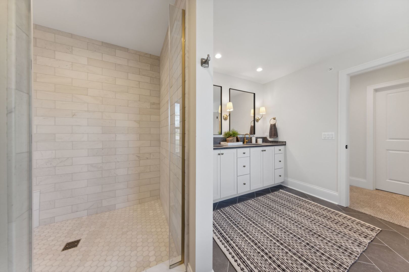 1121 Pin Oak Drive