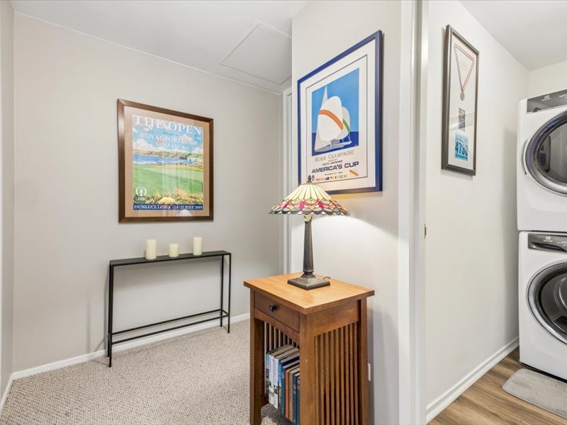 1730 N CLARK Street Unit: 101