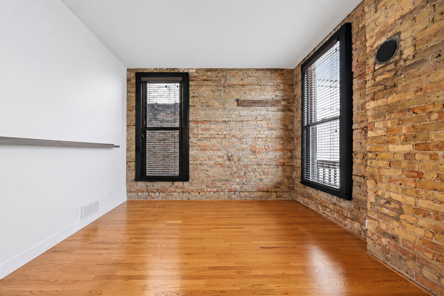 540 W Belden Avenue Unit: 3B