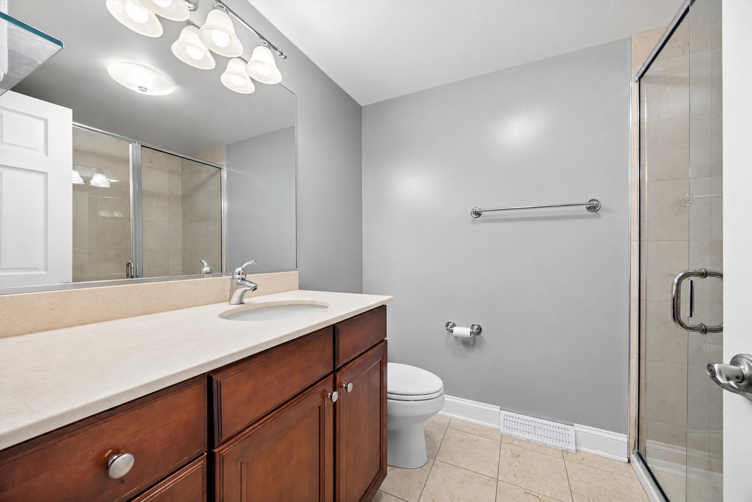 540 W Belden Avenue Unit: 3B