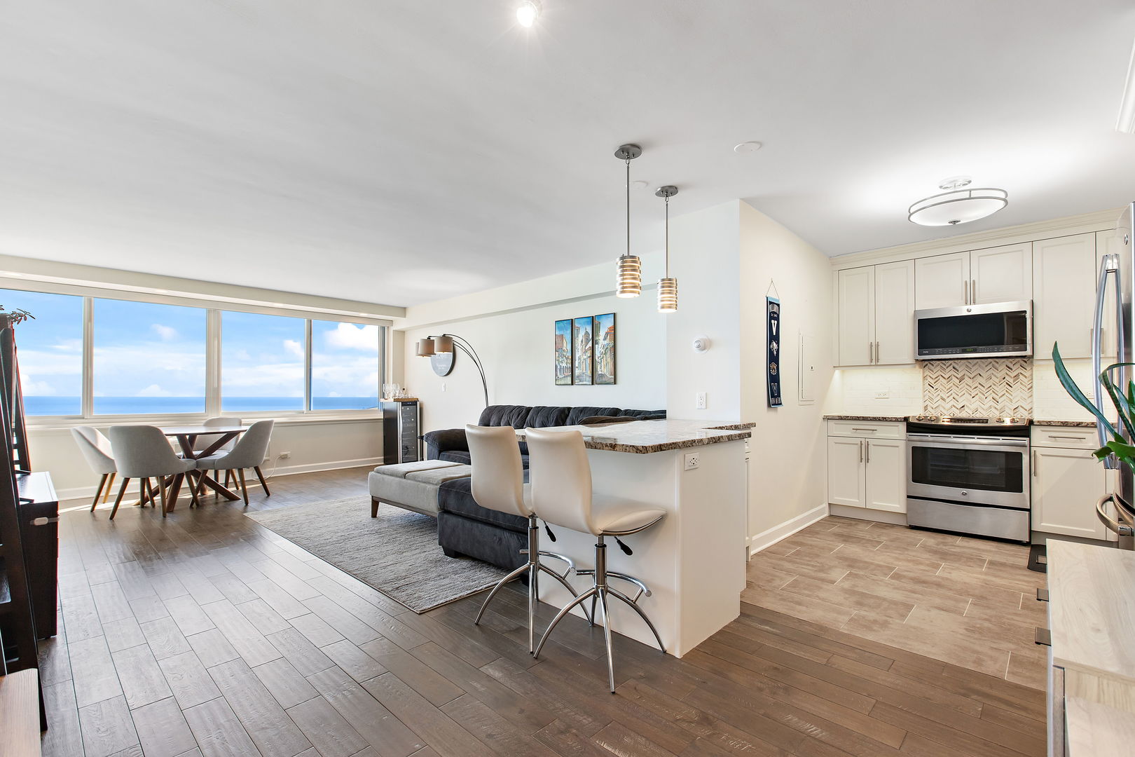 1440 N Lake Shore Drive Unit: 18G