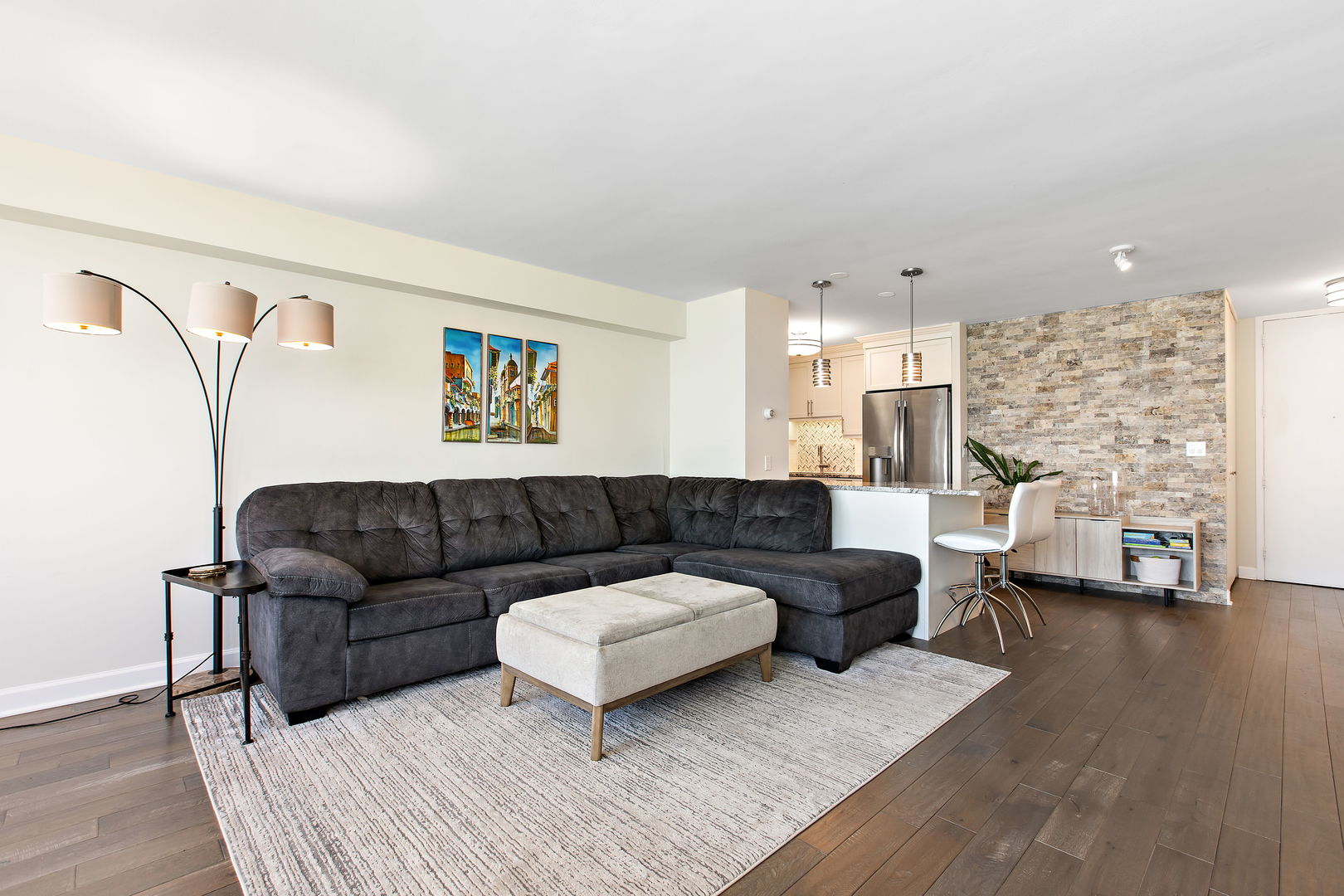 1440 N Lake Shore Drive Unit: 18G