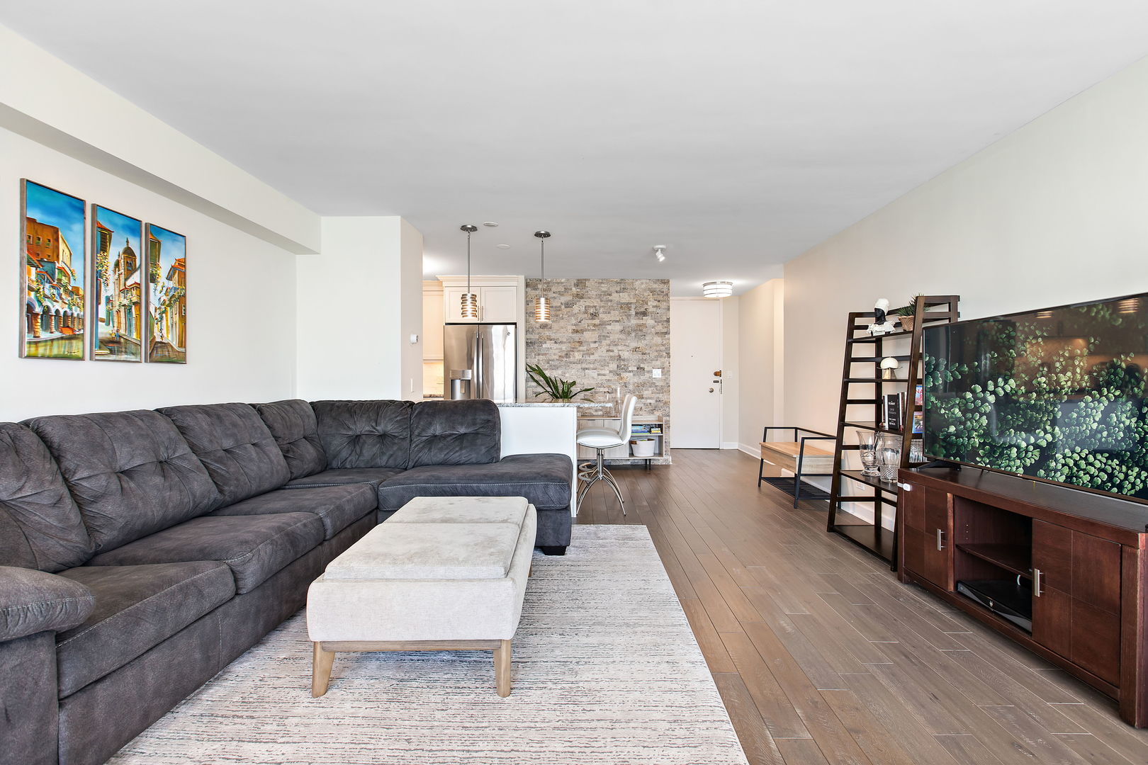 1440 N Lake Shore Drive Unit: 18G