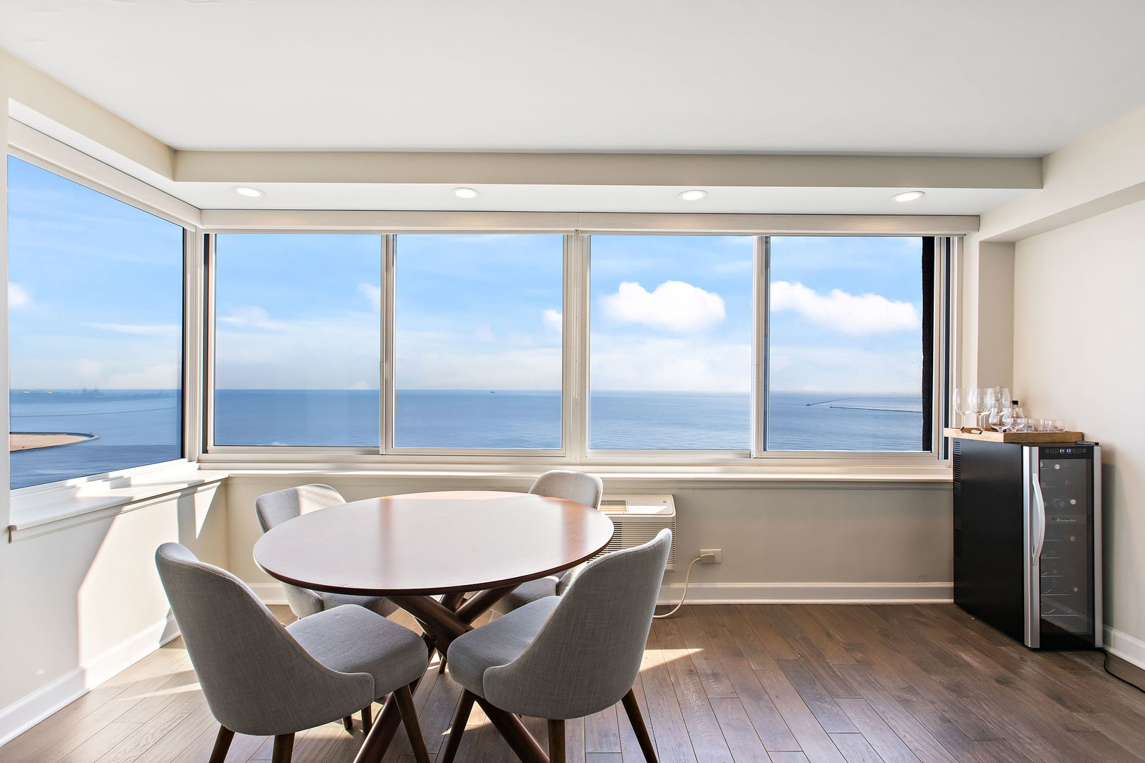 1440 N Lake Shore Drive Unit: 18G