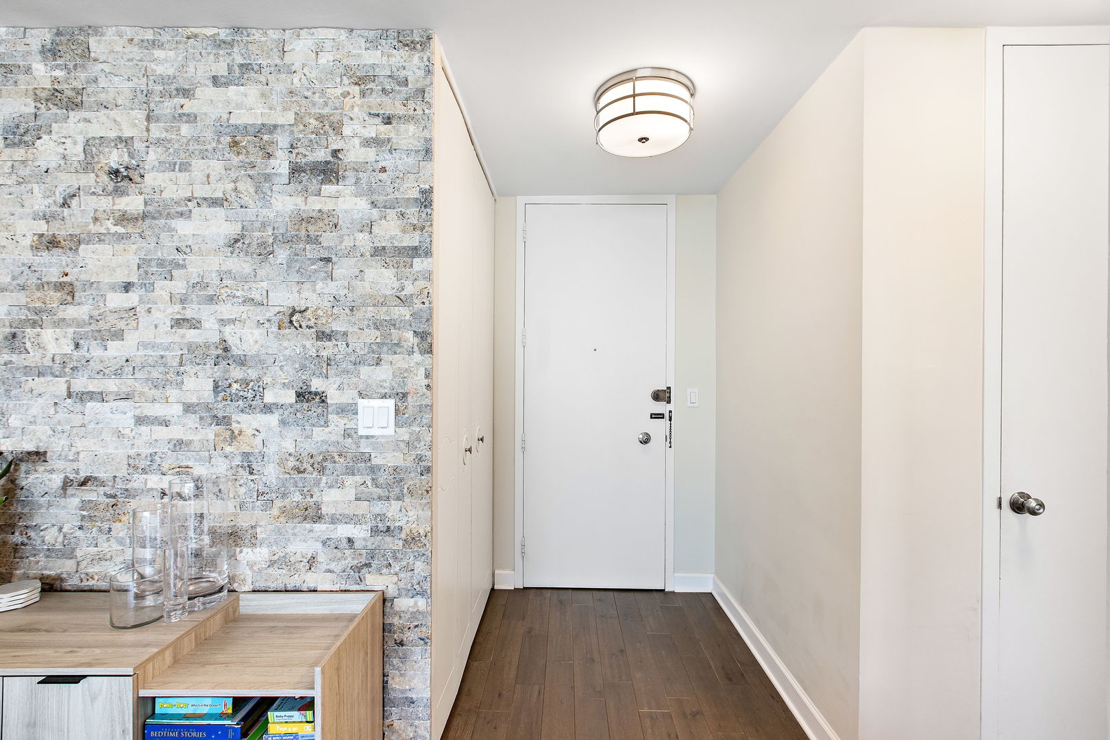 1440 N Lake Shore Drive Unit: 18G