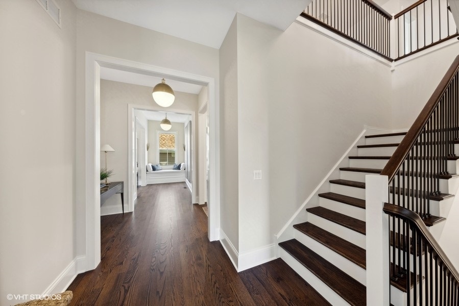 5913 Flagg Creek Lane