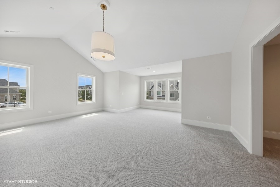 5913 Flagg Creek Lane