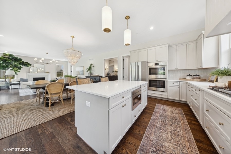 5913 Flagg Creek Lane