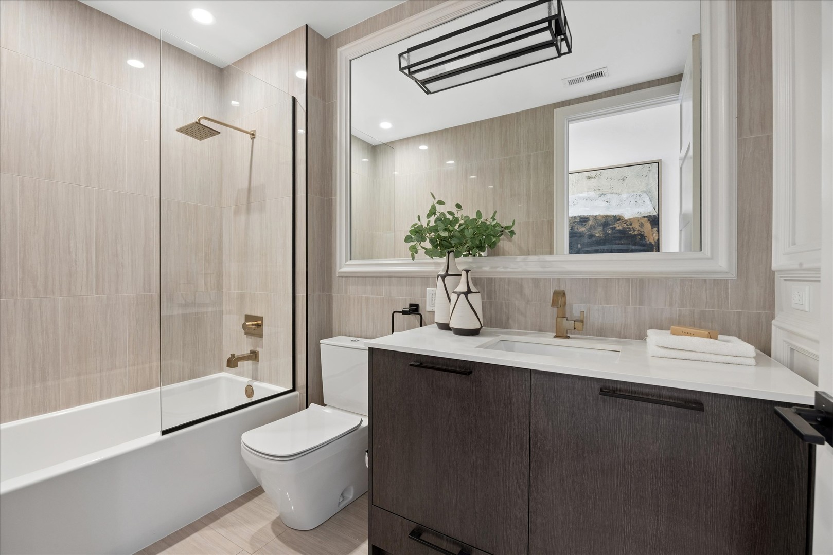 2800 N LINCOLN Avenue Unit: 4N