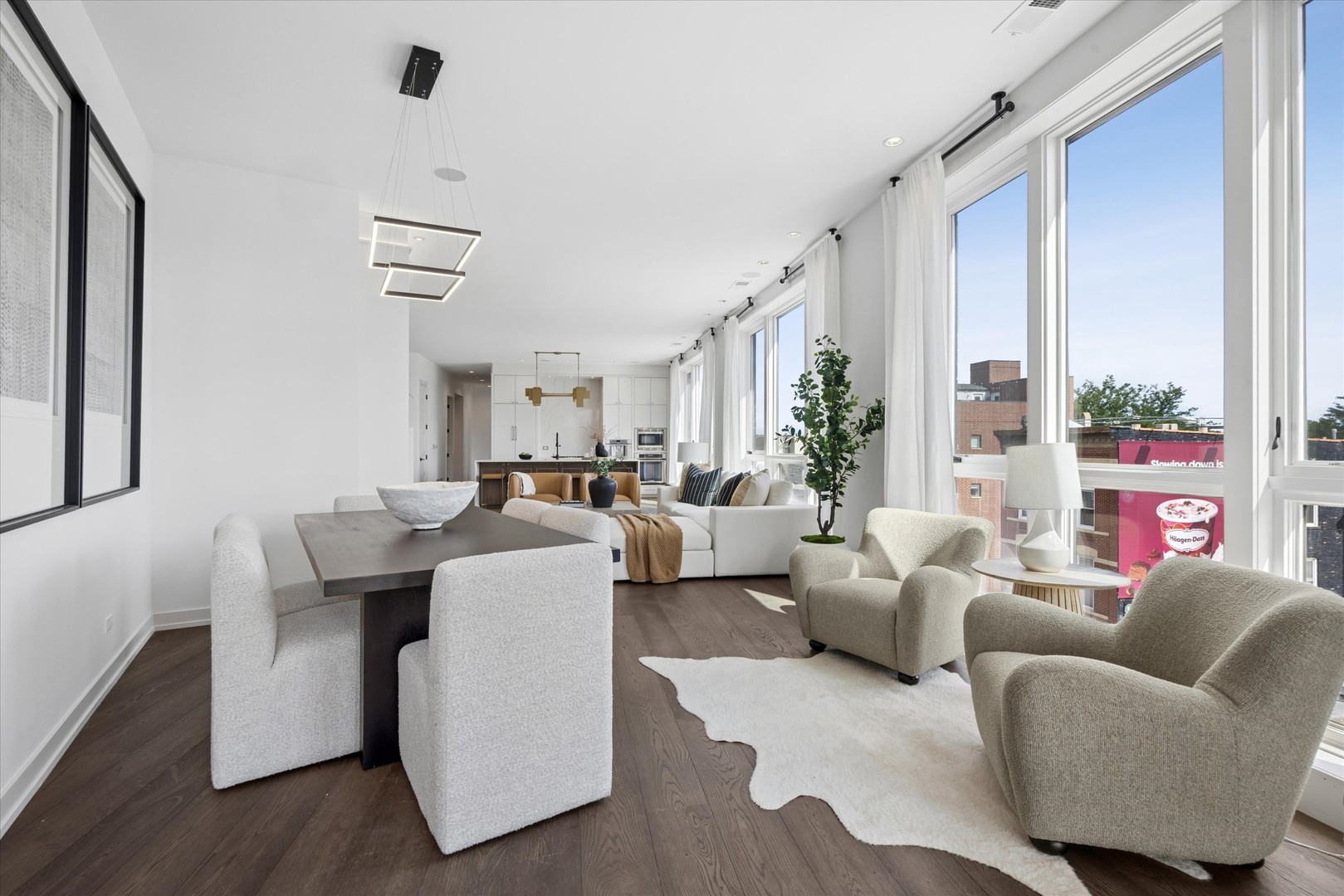 2800 N LINCOLN Avenue Unit: 4N
