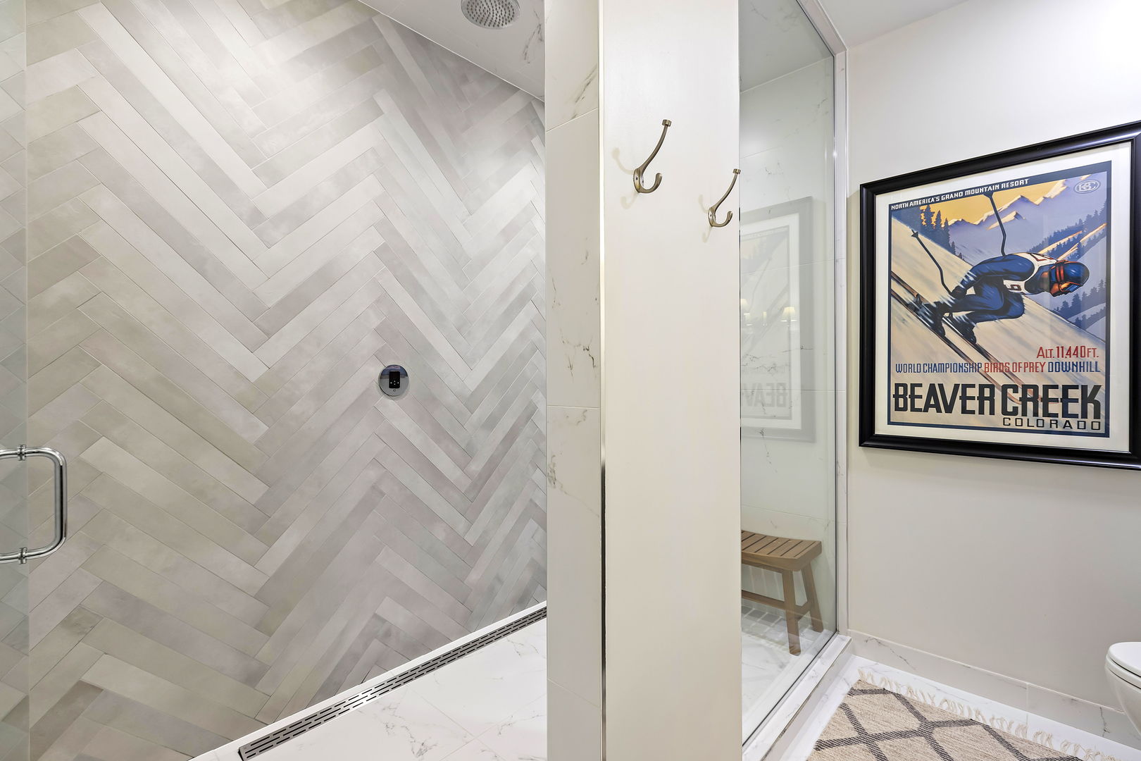1625 N Burling Street Unit: 304