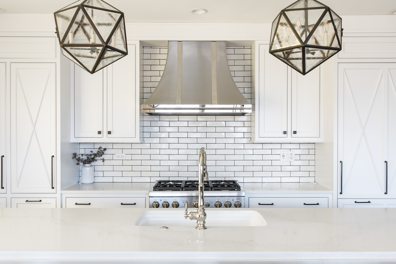 1625 N Burling Street Unit: 304