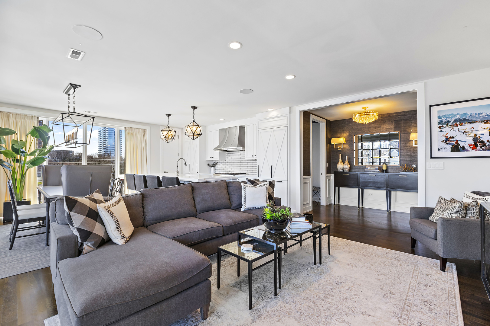 1625 N Burling Street Unit: 304
