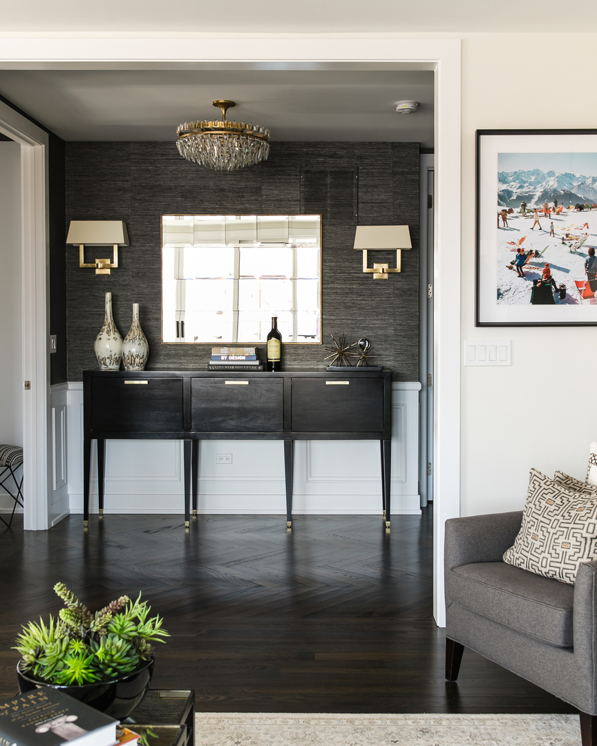 1625 N Burling Street Unit: 304