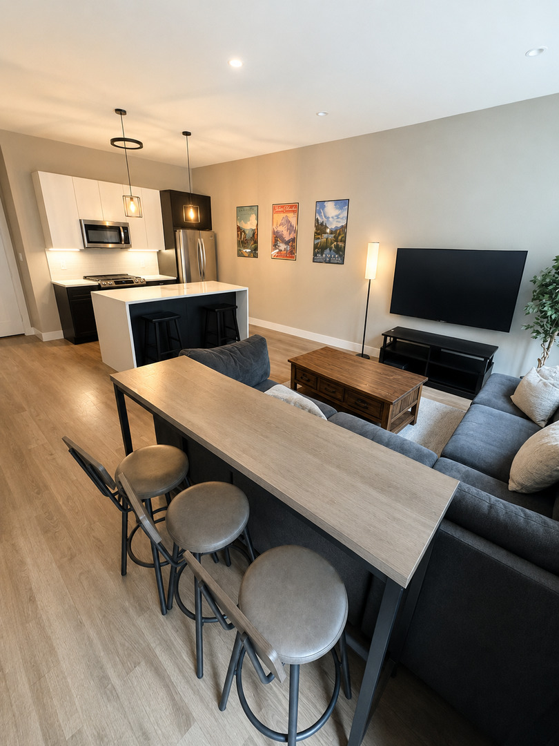 2149 N Racine Avenue Unit: 1