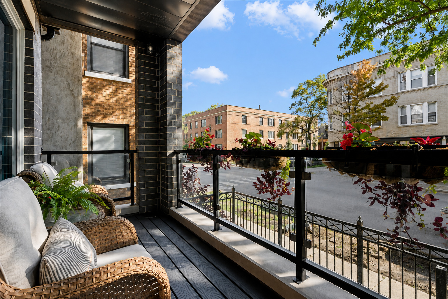 2922 N SHEFFIELD Avenue Unit: 1