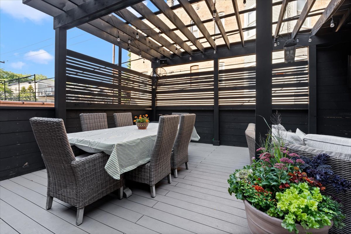2922 N SHEFFIELD Avenue Unit: 1