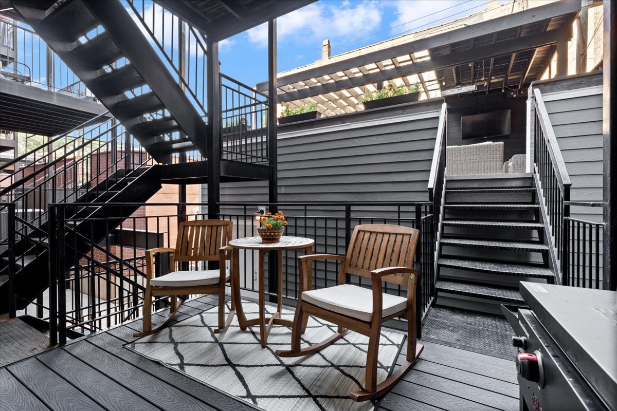 2922 N SHEFFIELD Avenue Unit: 1