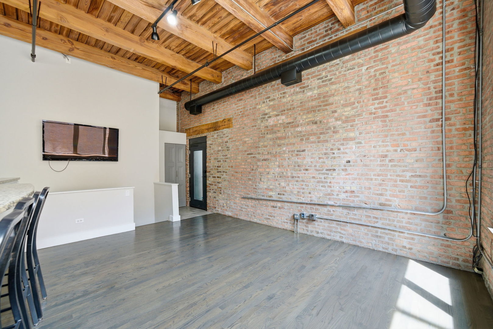 331 S Peoria Street Unit: 107