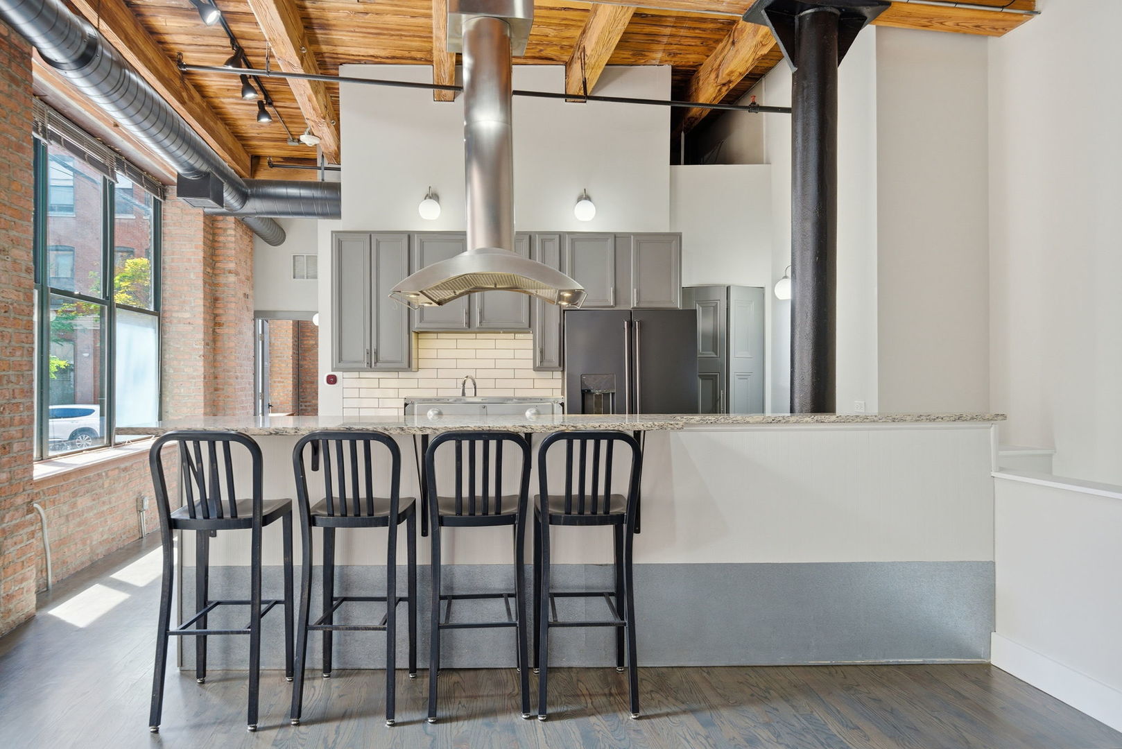 331 S Peoria Street Unit: 107