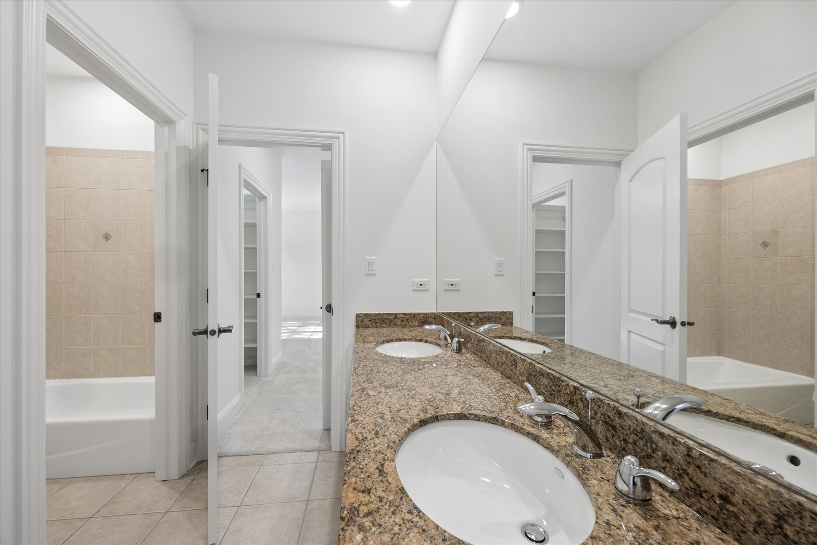417 W 9th Street