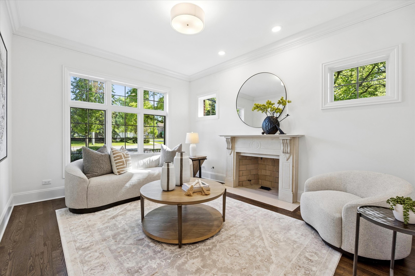 417 W 9th Street