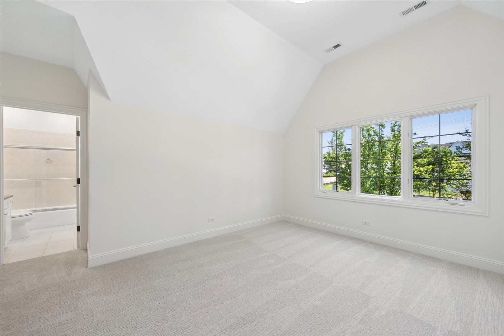 417 W 9th Street
